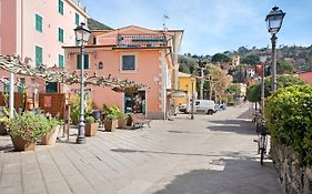 Rezzano 12